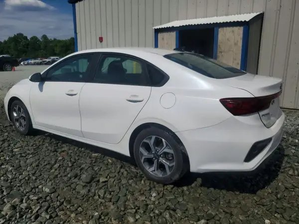 3KPF24AD4ME409516 2021 KIA FORTE - Image 2