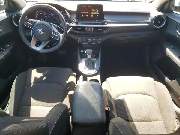 3KPF24AD4ME413081 2021 KIA FORTE - Image 8