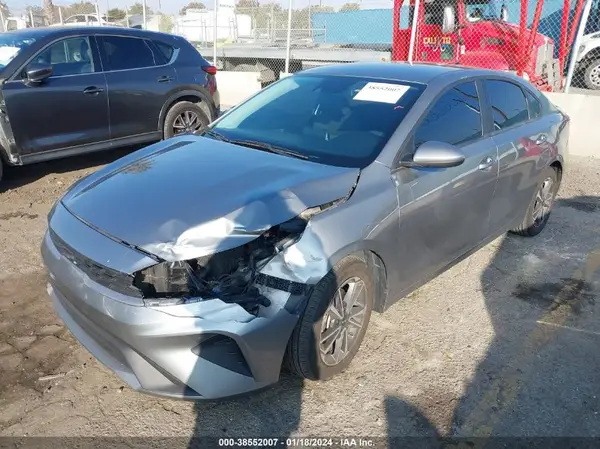 3KPF24AD4NE415771 2022 KIA FORTE - Image 2