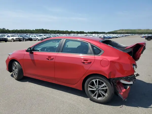 3KPF24AD4NE417889 2022 KIA FORTE - Image 2