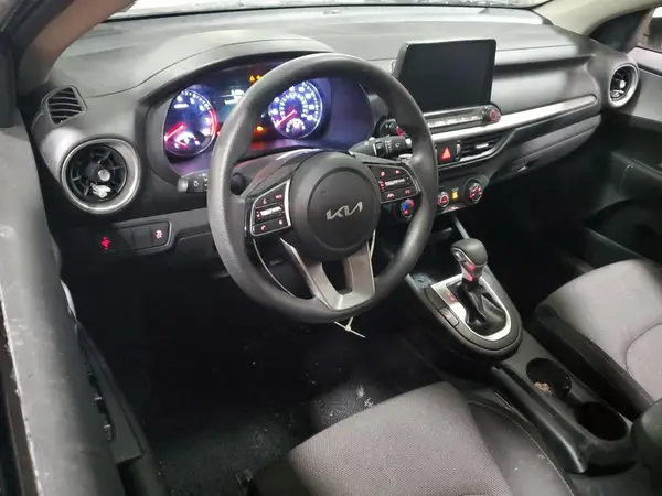 3KPF24AD4NE423854 2022 KIA FORTE - Image 8