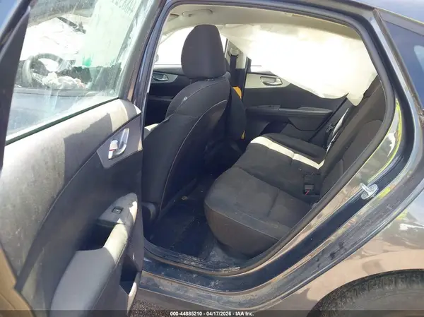 3KPF24AD4NE425247 2022 KIA FORTE - Image 8