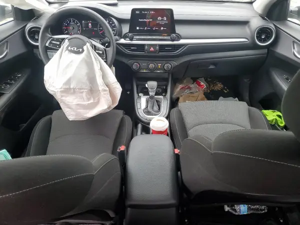 3KPF24AD4NE425524 2022 KIA FORTE - Image 8