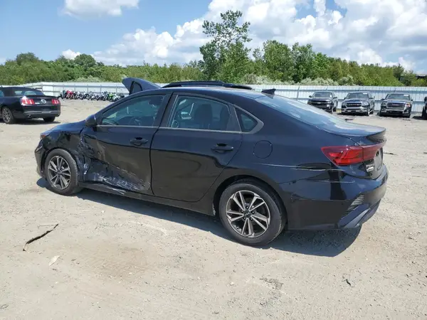 3KPF24AD4NE426138 2022 KIA FORTE - Image 2