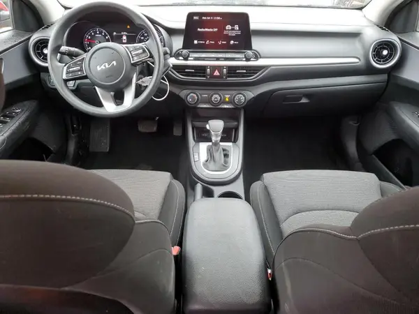3KPF24AD4NE427046 2022 KIA FORTE - Image 8