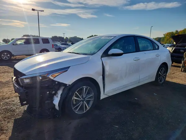 3KPF24AD4NE428424 2022 KIA FORTE - Image 1