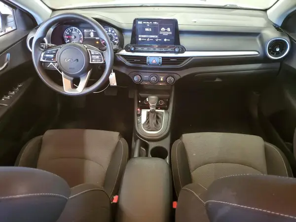 3KPF24AD4NE429315 2022 KIA FORTE - Image 8