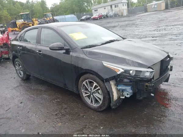 3KPF24AD4NE429525 2022 KIA FORTE - Image 1