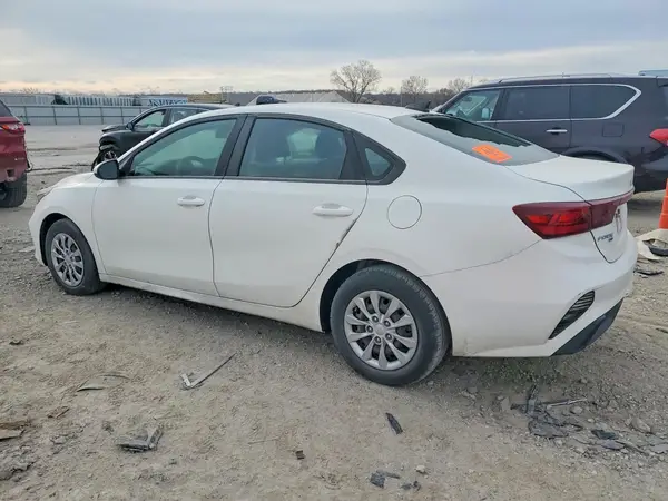 3KPF24AD4NE430223 2022 KIA FORTE - Image 2