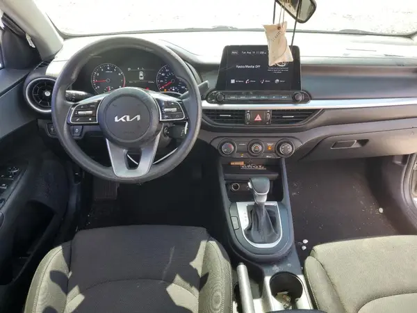 3KPF24AD4NE430318 2022 KIA FORTE - Image 8