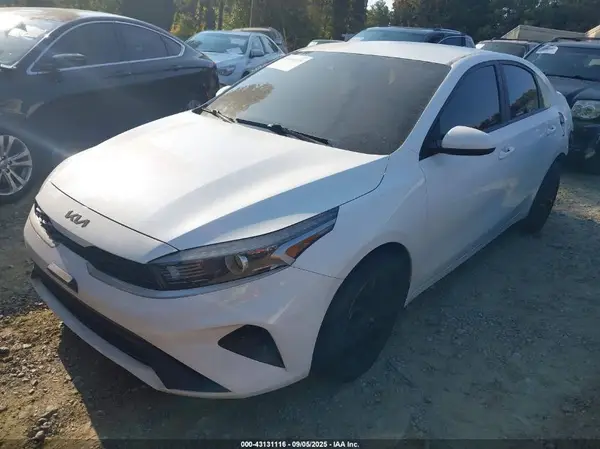 3KPF24AD4NE431744 2022 KIA FORTE - Image 2