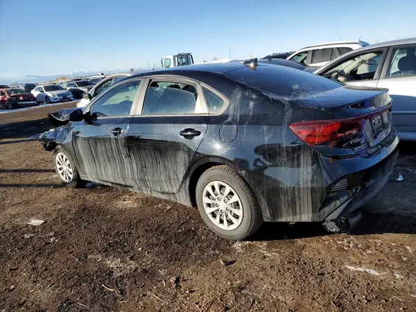 3KPF24AD4NE432182 2022 KIA FORTE - Image 2