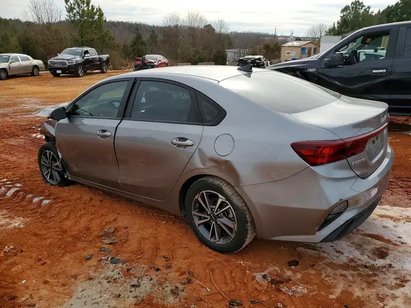 3KPF24AD4NE434966 2022 KIA FORTE - Image 2