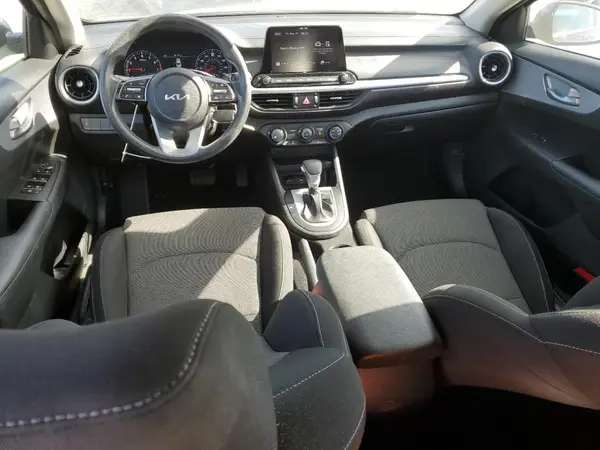 3KPF24AD4NE439455 2022 KIA FORTE - Image 8