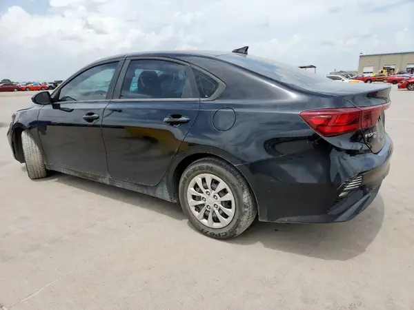 3KPF24AD4NE441934 2022 KIA FORTE - Image 2