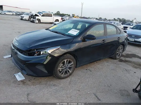 3KPF24AD4NE442162 2022 KIA FORTE - Image 2