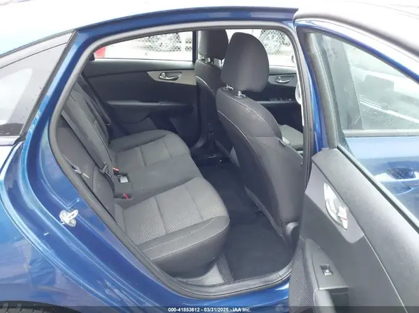 3KPF24AD4NE445224 2022 KIA FORTE - Image 8