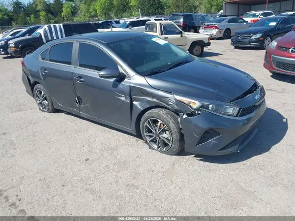 3KPF24AD4NE445353 2022 KIA FORTE - Image 1