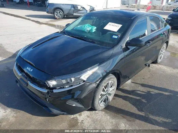 3KPF24AD4NE447782 2022 KIA FORTE - Image 2