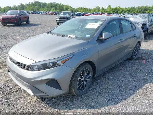 3KPF24AD4NE451072 2022 KIA FORTE - Image 2