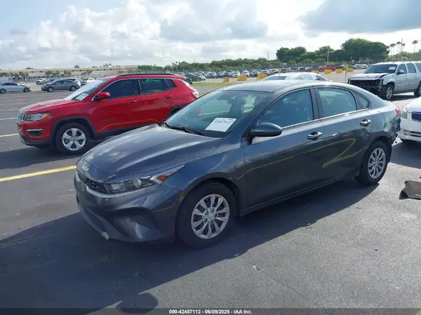 3KPF24AD4NE451962 2022 KIA FORTE - Image 2