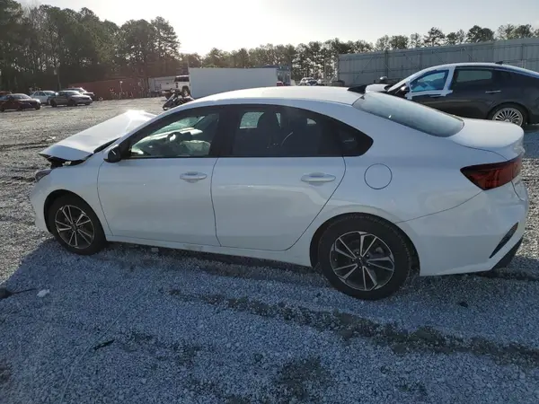 3KPF24AD4NE452190 2022 KIA FORTE - Image 2