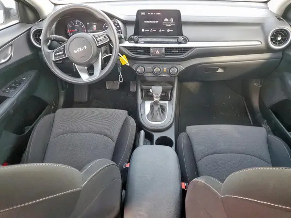 3KPF24AD4NE453582 2022 KIA FORTE - Image 8