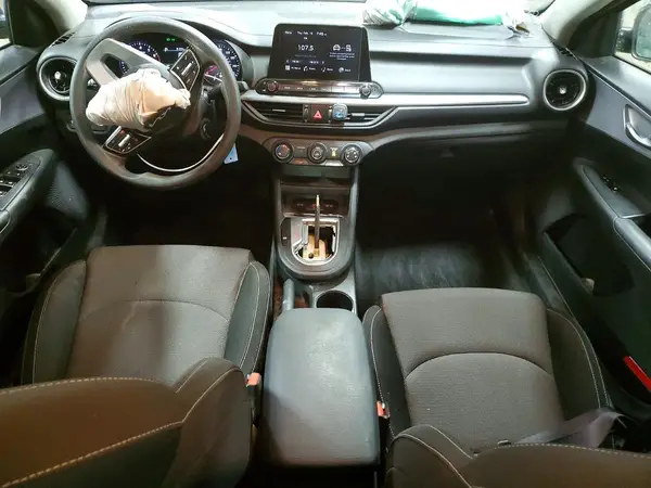 3KPF24AD4NE453601 2022 KIA FORTE - Image 8