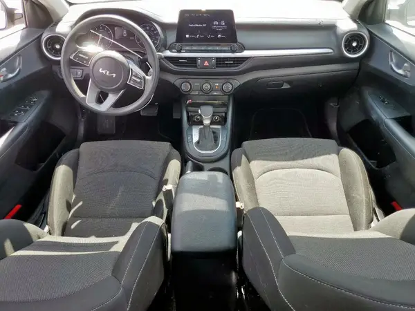 3KPF24AD4NE455915 2022 KIA FORTE - Image 8