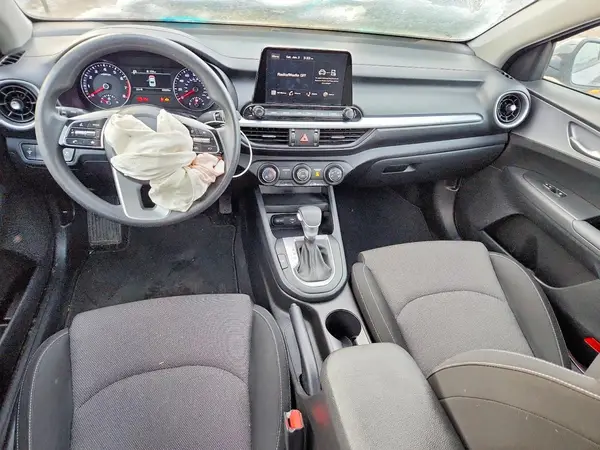 3KPF24AD4NE457695 2022 KIA FORTE - Image 8