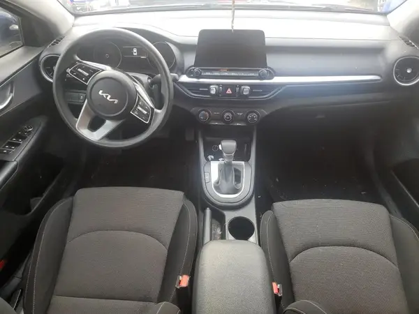 3KPF24AD4NE458037 2022 KIA FORTE - Image 8