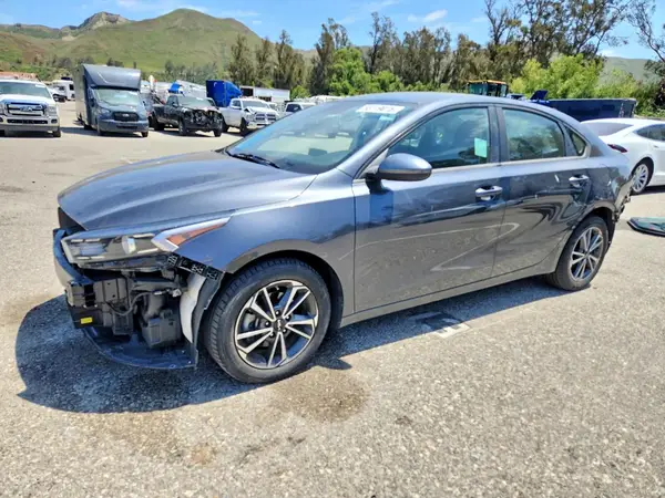 3KPF24AD4NE460497 2022 KIA FORTE - Image 1