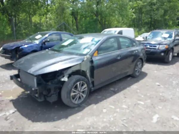 3KPF24AD4NE461925 2022 KIA FORTE - Image 2