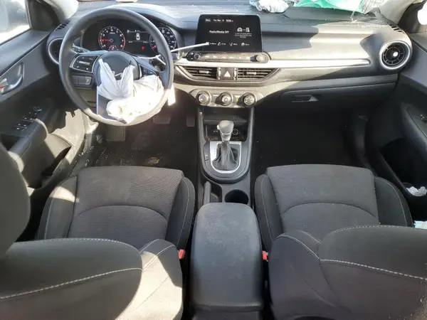 3KPF24AD4NE463822 2022 KIA FORTE - Image 8