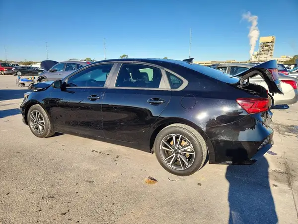 3KPF24AD4NE464291 2022 KIA FORTE - Image 2