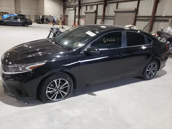 3KPF24AD4NE465327 2022 KIA FORTE - Image 1