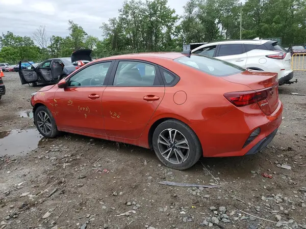 3KPF24AD4NE465828 2022 KIA FORTE - Image 2
