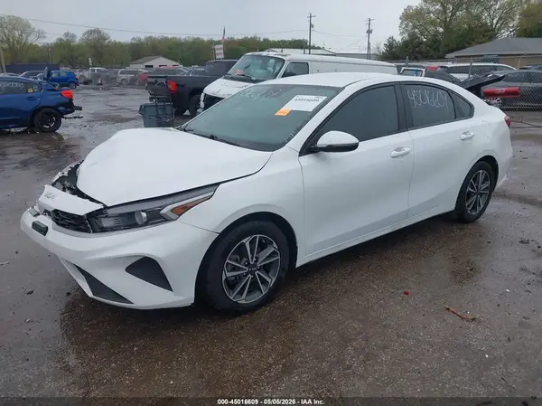 3KPF24AD4NE465957 2022 KIA FORTE - Image 2
