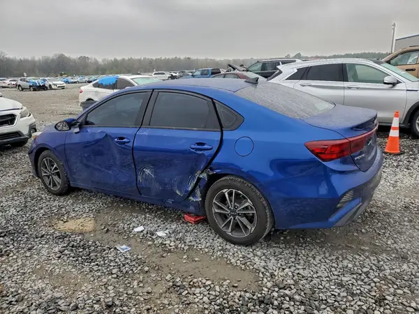 3KPF24AD4NE466686 2022 KIA FORTE - Image 2