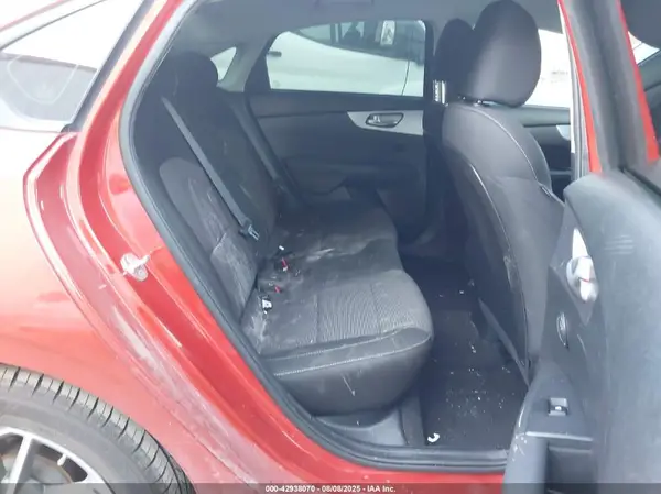3KPF24AD4NE467126 2022 KIA FORTE - Image 8