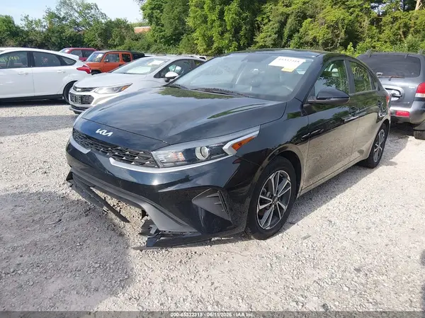 3KPF24AD4NE467871 2022 KIA FORTE - Image 2