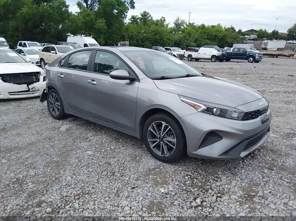 3KPF24AD4NE468390 2022 KIA FORTE - Image 1
