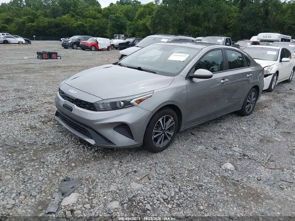 3KPF24AD4NE468390 2022 KIA FORTE - Image 2