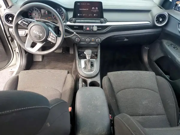 3KPF24AD4NE472374 2022 KIA FORTE - Image 8