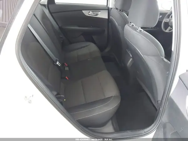3KPF24AD4NE473802 2022 KIA FORTE - Image 8