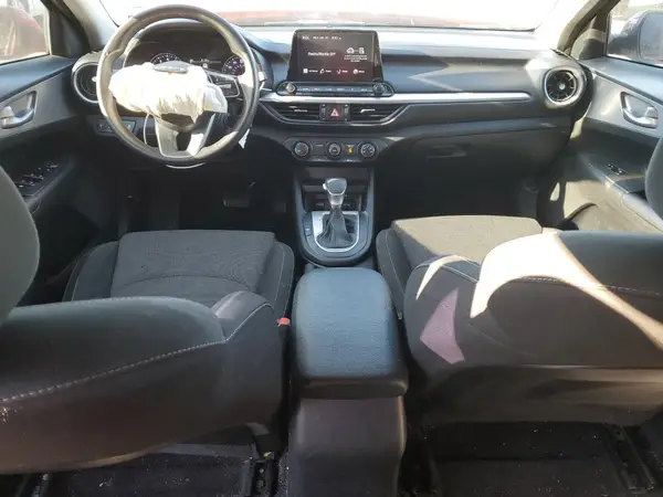 3KPF24AD4NE475212 2022 KIA FORTE - Image 8