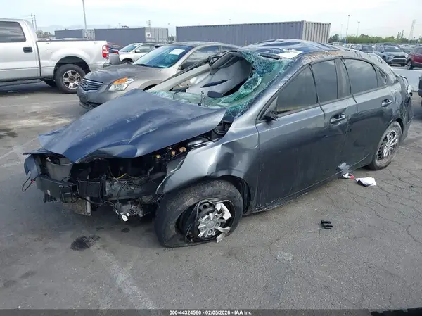 3KPF24AD4NE475260 2022 KIA FORTE - Image 2