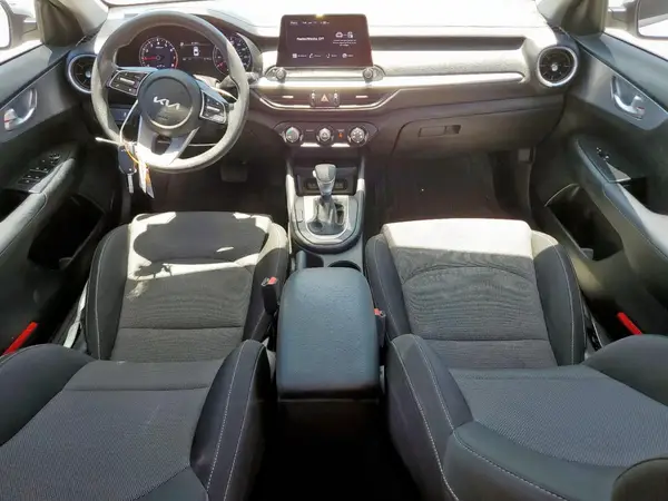 3KPF24AD4NE475498 2022 KIA FORTE - Image 8
