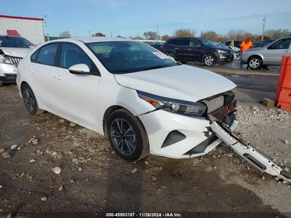 3KPF24AD4NE475534 2022 KIA FORTE - Image 1