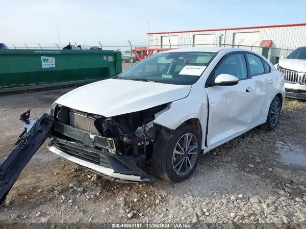 3KPF24AD4NE475534 2022 KIA FORTE - Image 2